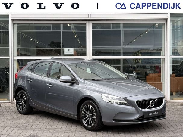 Volvo V40 T2 90 kW image number 2