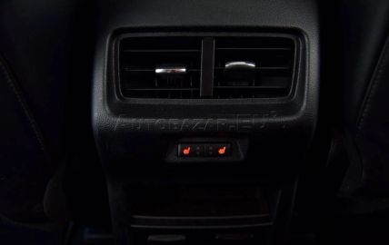 Car image 32