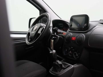 Car image 31