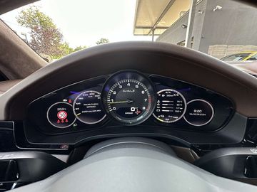 Car image 37