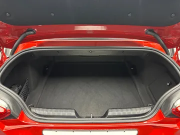 Car image 28
