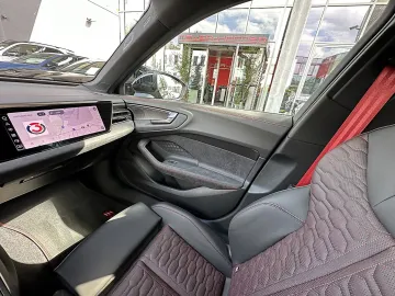 Car image 48