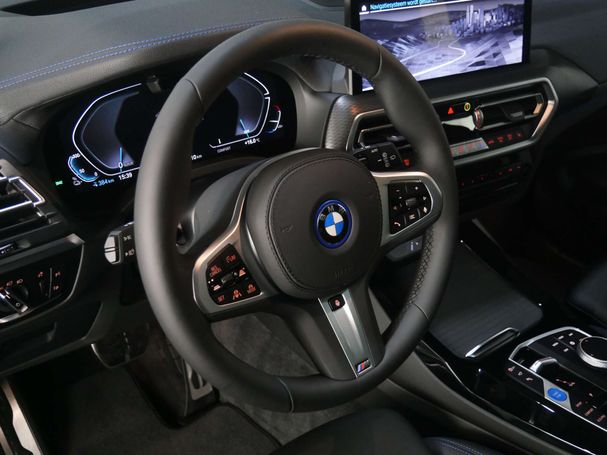 BMW iX3 210 kW image number 16