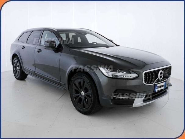 Volvo V90 Cross Country D4 AWD Geartronic Pro 140 kW image number 2