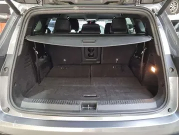Car image 46