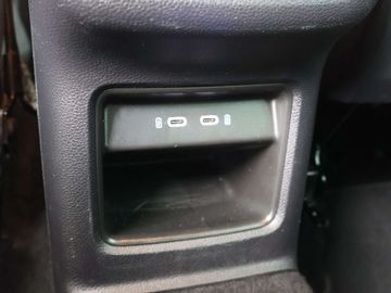 Car image 37