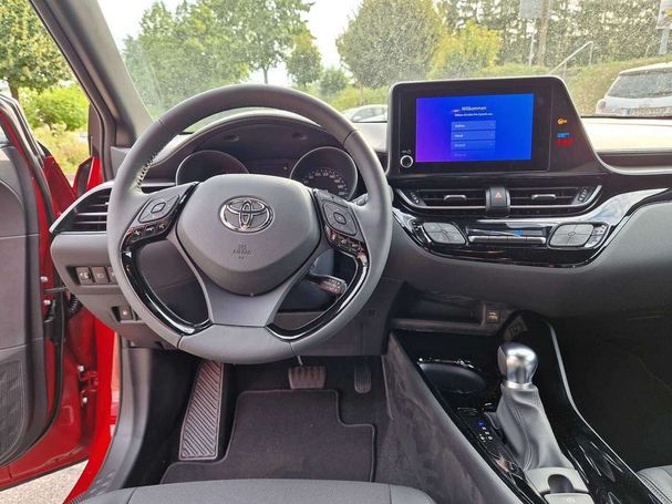 Toyota C-HR 2.0 Hybrid 135 kW image number 12