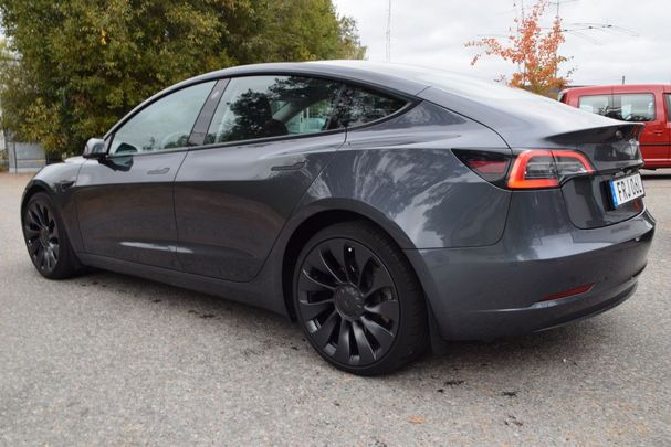 Tesla Model 3 60 Standard Range 208 kW image number 6