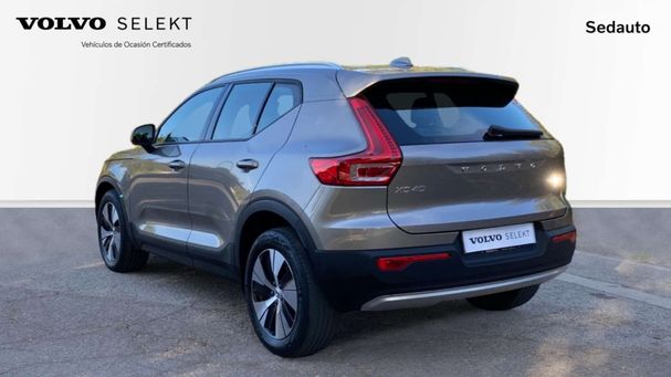 Volvo XC40 T3 Momentum Pro 120 kW image number 5