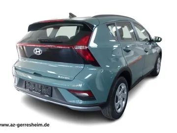 Car image 4