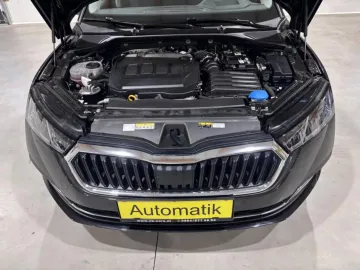 Car image 35