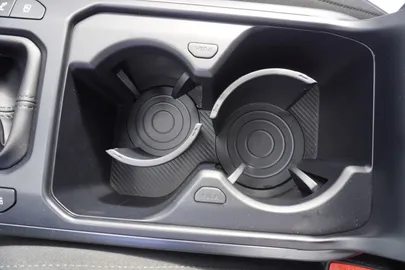 Car image 33