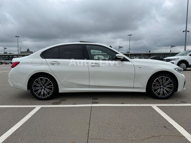 BMW 330i 215 kW image number 6