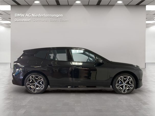 BMW iX xDrive40 240 kW image number 3