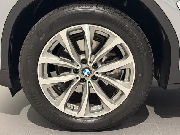 BMW X3 xDrive20i 135 kW image number 5