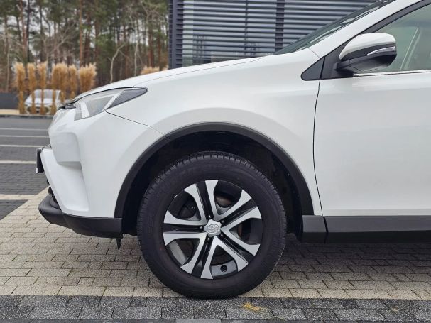 Toyota RAV 4 2.0 4x4 112 kW image number 9