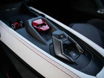 Car image 30
