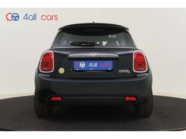 Mini Cooper SE M 135 kW image number 7