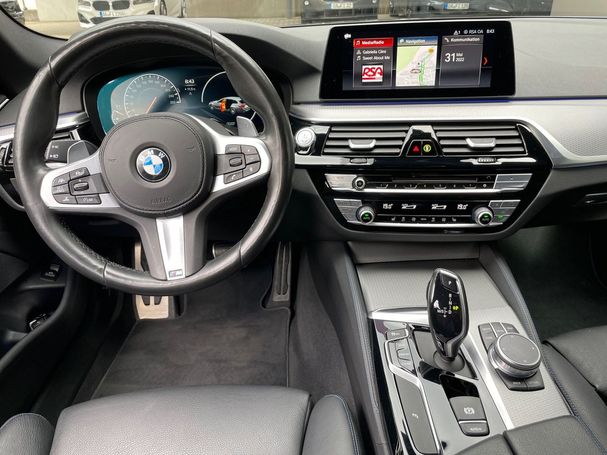 BMW 530d Touring xDrive 195 kW image number 11