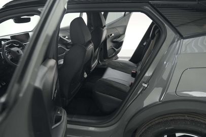 Car image 37