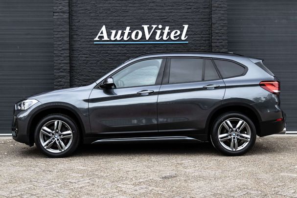 BMW X1 20i sDrive 132 kW image number 3