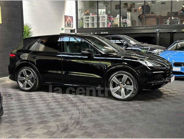 Porsche Cayenne E-Hybrid Tiptronic 340 kW image number 17