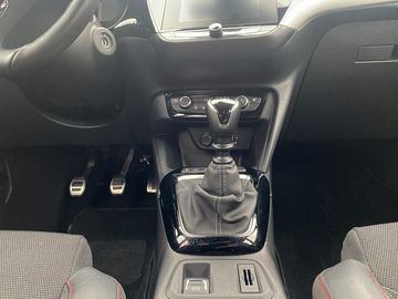 Car image 15