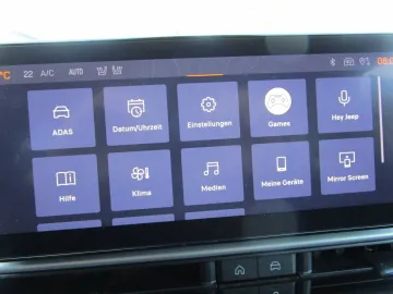 Car image 32