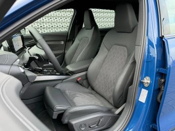 Car image 33