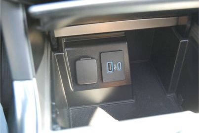 Car image 48