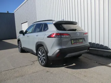 Car image 5