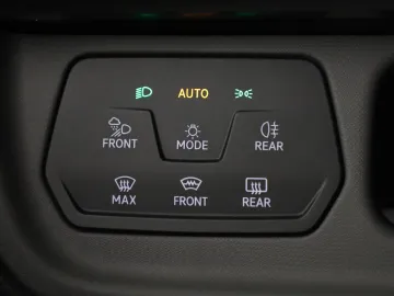 Car image 38