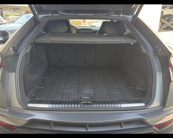 Car image 34