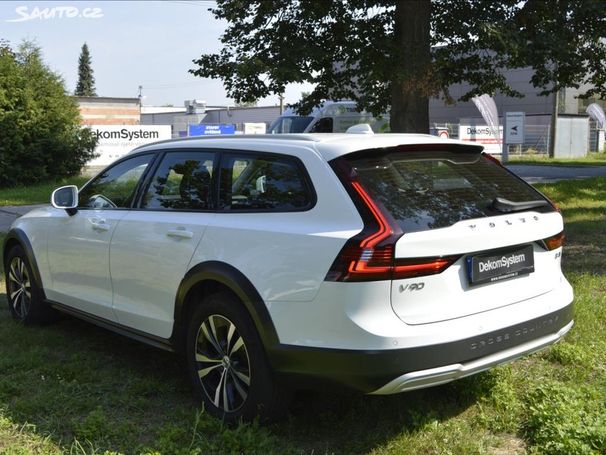 Volvo V90 Cross Country B4 AWD 145 kW image number 7