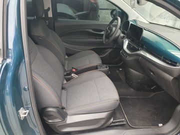 Car image 11