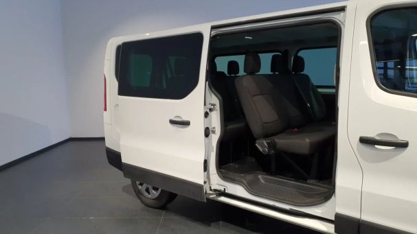 Renault Trafic 110 kW image number 24