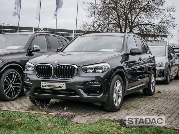 BMW X3 xDrive30e 215 kW image number 1