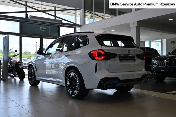 BMW iX3 210 kW image number 23