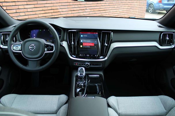 Volvo V60 T6 AWD T8 257 kW image number 3