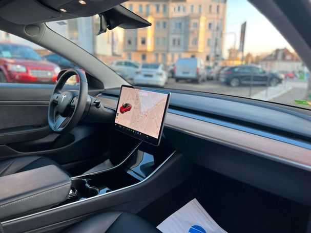 Tesla Model 3 Plus 239 kW image number 11