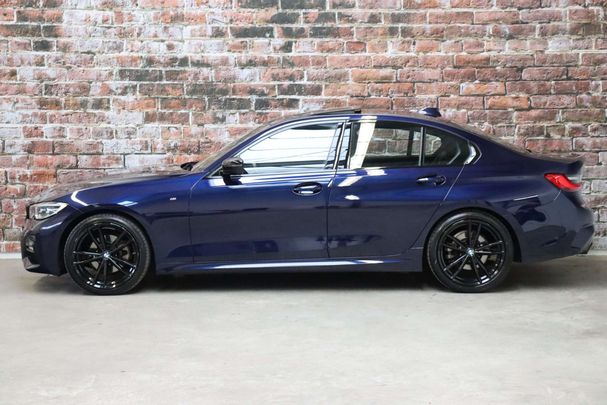 BMW 320i M Sport 135 kW image number 3