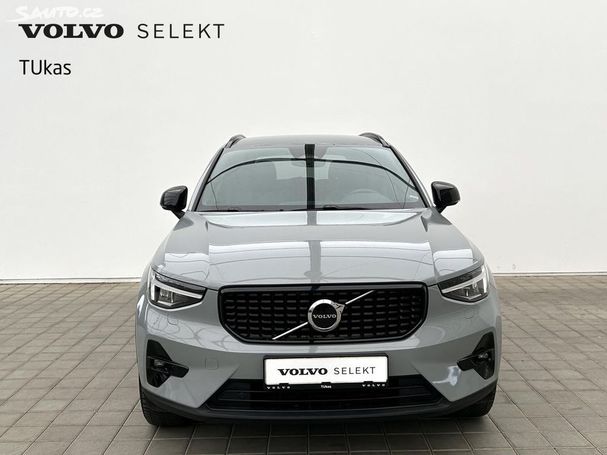 Volvo XC40 B4 Plus Dark 145 kW image number 3