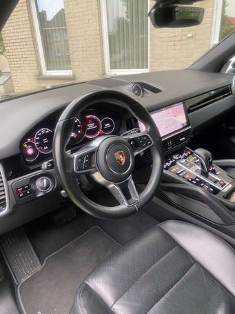 Porsche Cayenne Turbo S Tiptronic 250 kW image number 11