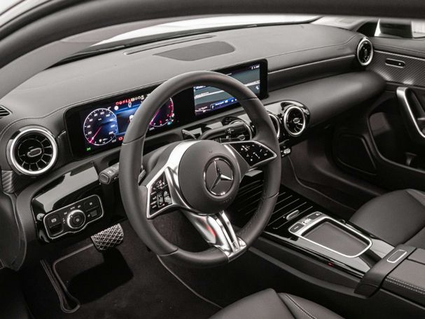 Mercedes-Benz CLA 180 85 kW image number 13