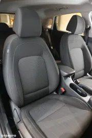 Car image 35