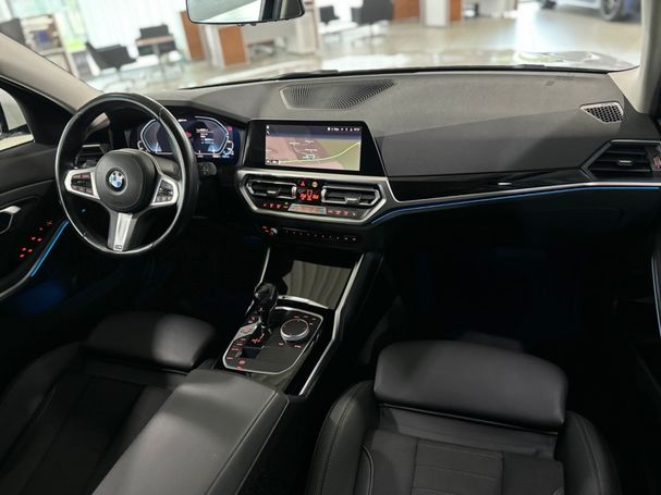 BMW 330e Touring M Sport 215 kW image number 38