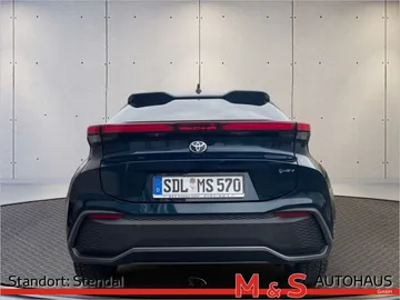 Car image 4