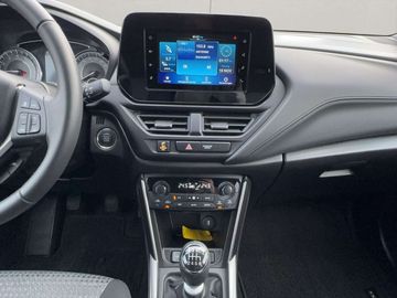 Car image 13