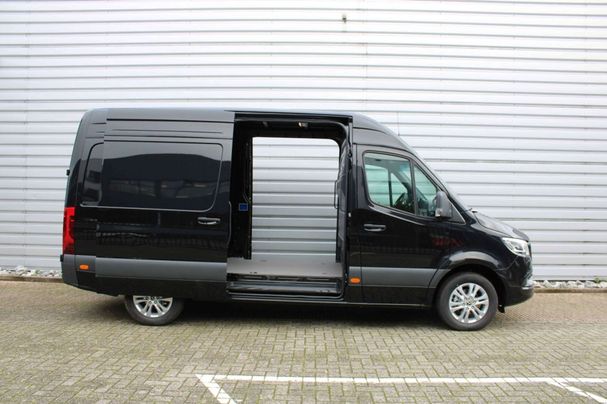 Mercedes-Benz Sprinter 319 RWD 140 kW image number 14