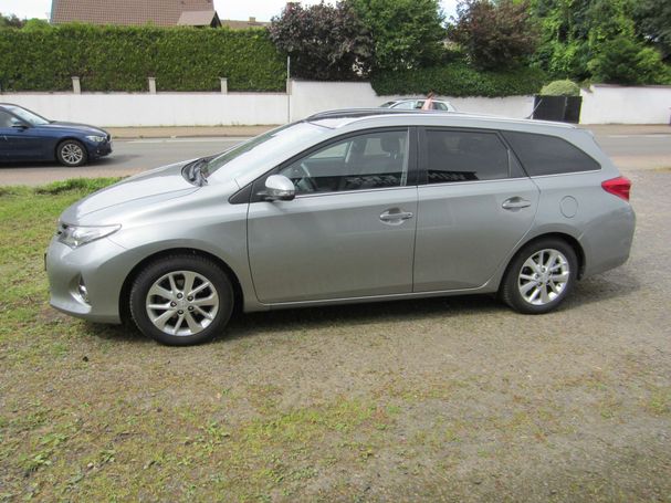 Toyota Auris 97 kW image number 2